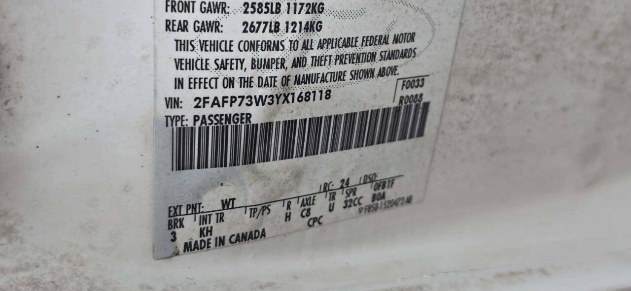Used 2000 Ford Crown Victoria RWD image 11