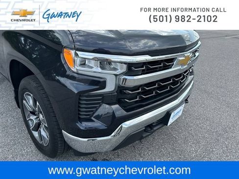 Used 2023 Chevrolet Silverado 1500 LT AWD/4WD image 13