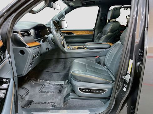 Used 2022 Jeep Grand Wagoneer Series II w/ Flexible Seating Group AWD/4WD image 22
