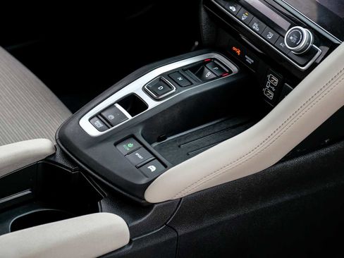 Used 2020 Honda Insight EX image 24