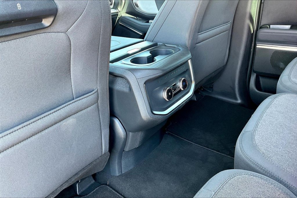 Used 2026 Ford Expedition Active AWD/4WD image 22