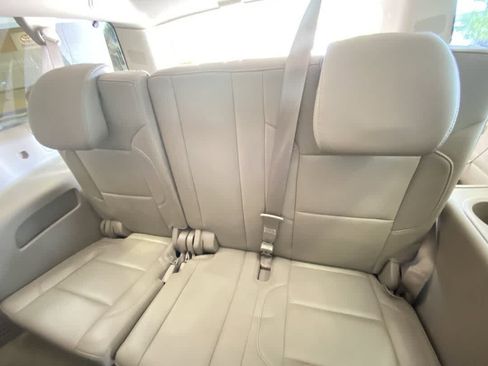 Used 2015 GMC Yukon XL SLT w/ Open Road Package AWD/4WD image 26