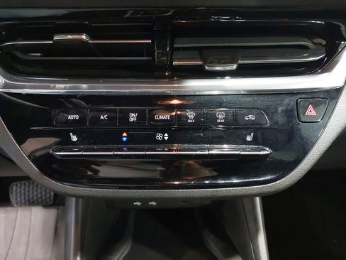 Used 2025 Buick Envista Preferred FWD image 21
