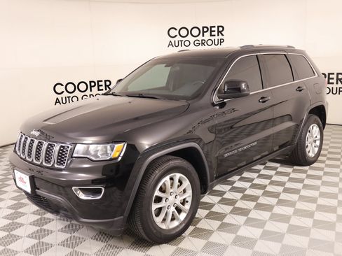 Used 2021 Jeep Grand Cherokee Laredo w/ Security & Convenience Group RWD image 10
