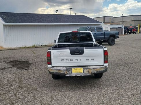 Used 2003 Nissan Frontier XE w/ Value Truck Pkg image 5