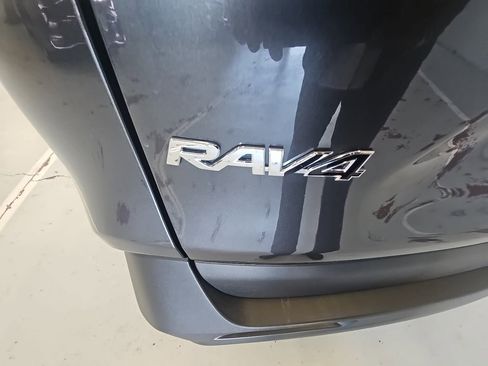 Used 2024 Toyota RAV4 LE image 7