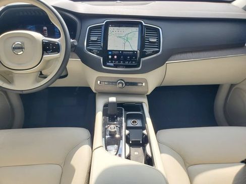 Used 2025 Volvo XC90 T8 Plus w/ Protection Package Premier AWD/4WD image 30