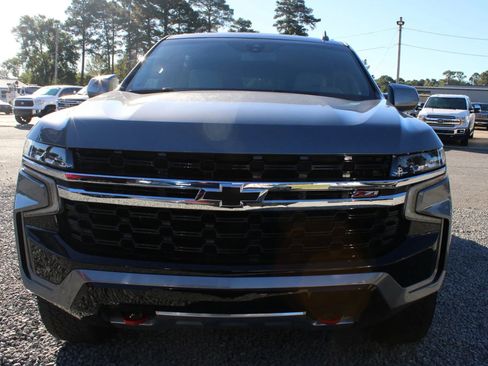 Used 2022 Chevrolet Suburban Z71 image 4