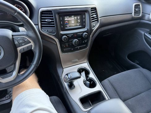 Used 2015 Jeep Grand Cherokee Laredo w/ Quick Order Package 23E RWD image 30