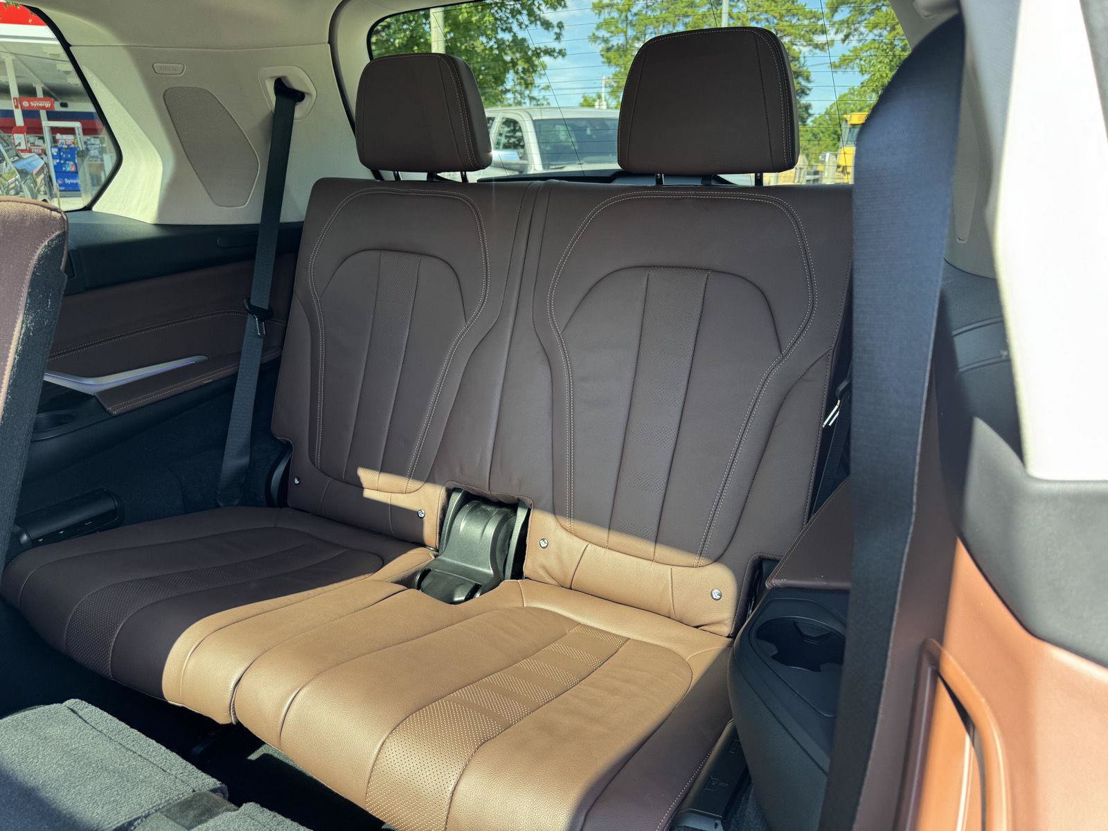 Used 2020 BMW X7 xDrive40i w/ Premium Package AWD/4WD image 8