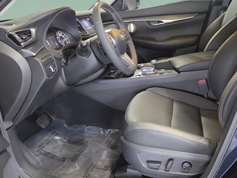 Used 2023 INFINITI QX50 Luxe AWD/4WD image 32