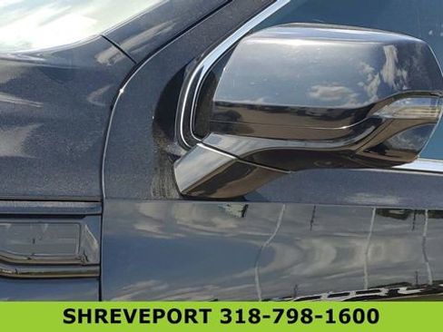 Certified 2023 GMC Yukon XL Denali AWD/4WD image 19