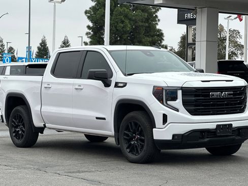 Used 2023 GMC Sierra 1500 Elevation image 2