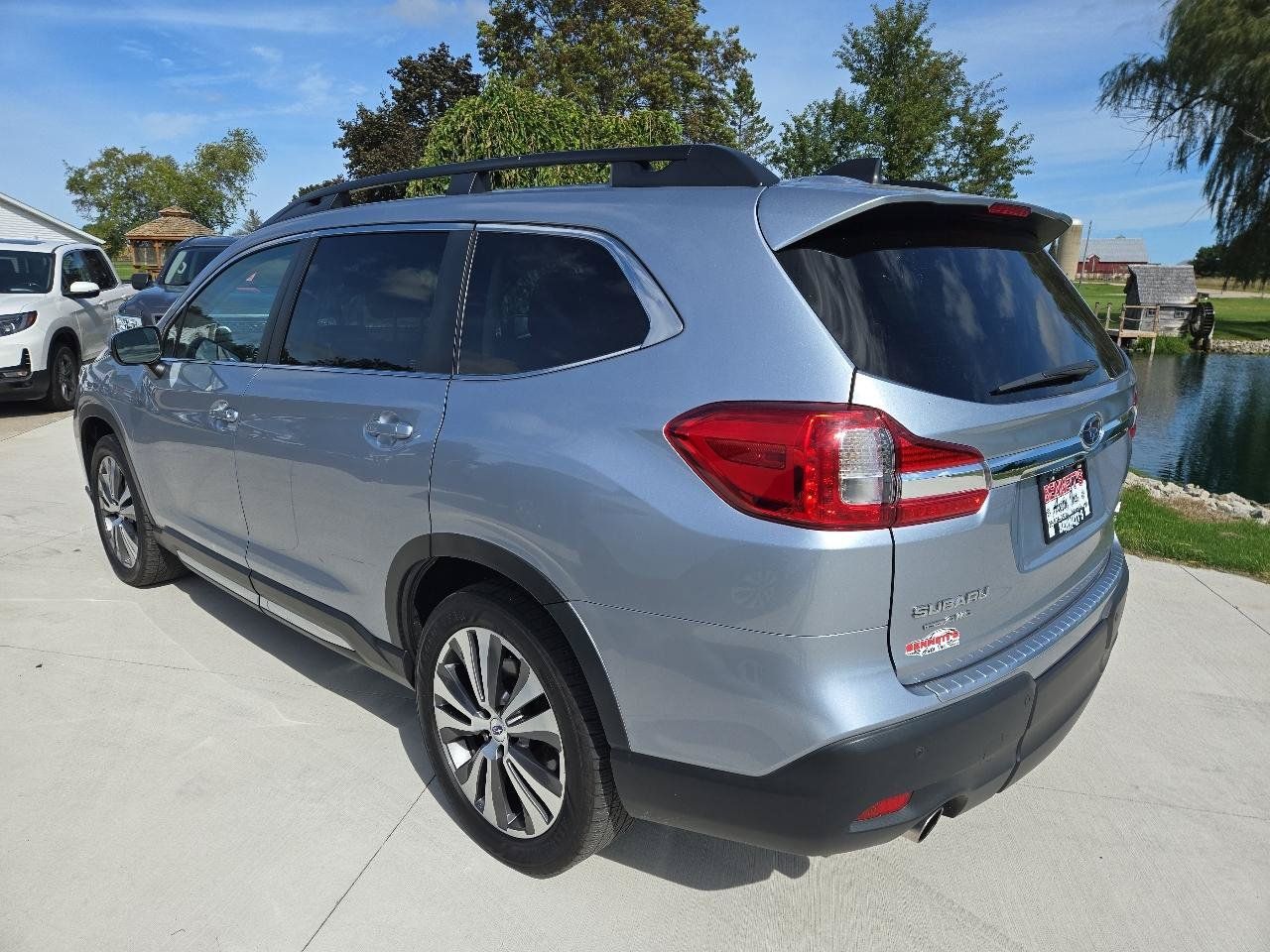 Used 2019 Subaru Ascent Limited w/ Popular Package #4 AWD/4WD image 3