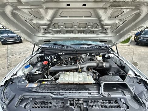 Used 2024 Ford Expedition XLT RWD image 26