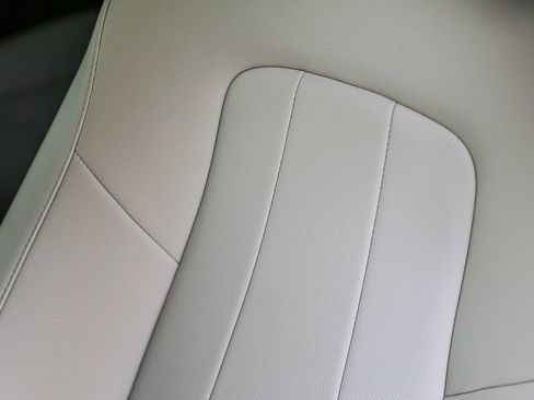 Used 2022 Mercedes-Benz GLA 250 4MATIC image 22