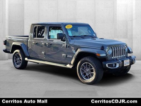 Certified 2022 Jeep Gladiator Overland w/ Popular Equipment Package image 1