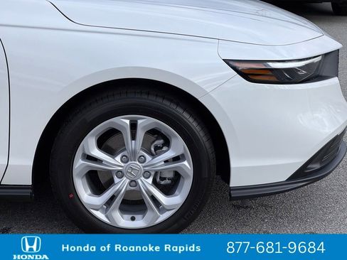 New 2026 Honda Accord LX image 34