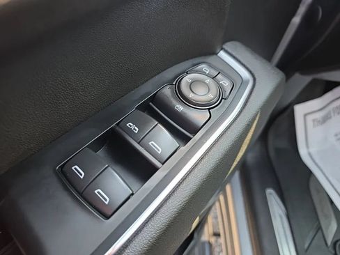Used 2023 Chevrolet Silverado 1500 LT AWD/4WD image 11