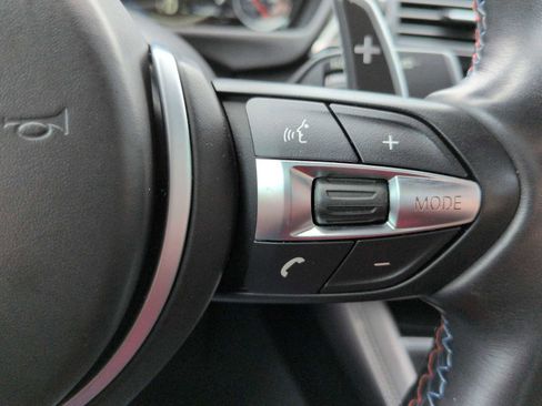 Used 2018 BMW M3 image 25