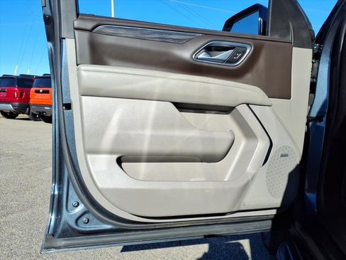 Used 2021 GMC Yukon SLT w/ SLT Luxury Plus Package image 12