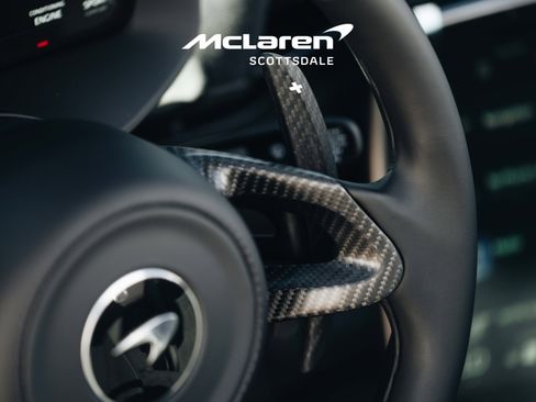 Used 2025 McLaren Artura Spider image 22