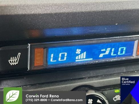 Used 2017 Toyota Tacoma TRD Sport AWD/4WD image 23