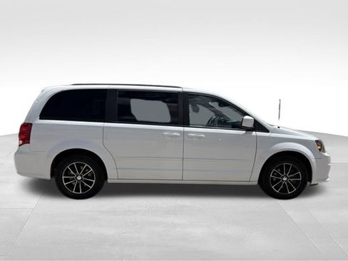 Used 2017 Dodge Grand Caravan GT FWD image 19