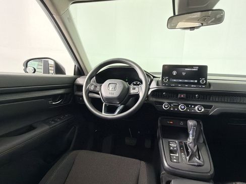 Used 2023 Honda CR-V LX image 26