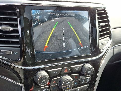 Used 2020 Jeep Grand Cherokee Limited w/ Luxury Group II image 15