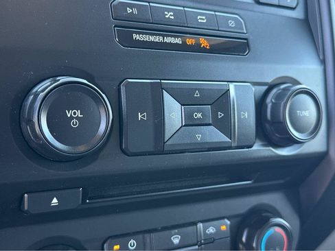 Used 2018 Ford F150 XL w/ Equipment Group 101A Mid RWD image 22