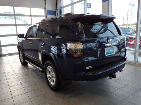 Used 2020 Toyota 4Runner SR5 Premium w/ Moonroof Package image 6