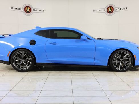 Used 2023 Chevrolet Camaro ZL1 image 2