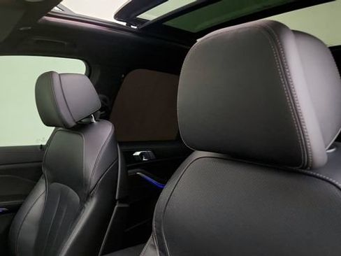 Used 2022 BMW X5 sDrive40i w/ M Sport Package RWD image 48