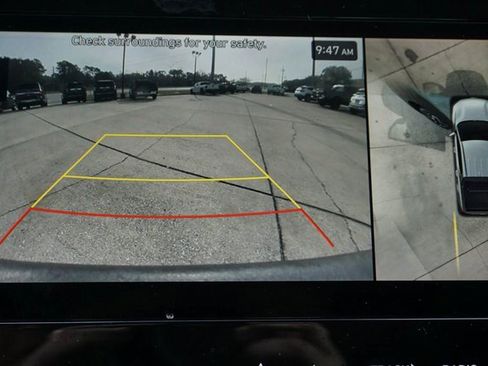 Used 2024 Hyundai Santa Cruz Limited image 25