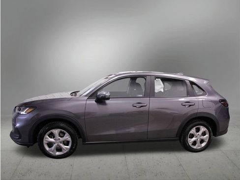 Certified 2023 Honda HR-V LX image 2