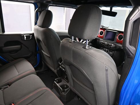 Used 2023 Jeep Gladiator Rubicon w/ Trailer Tow Package image 44