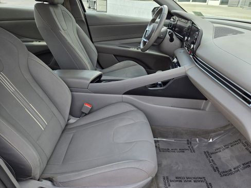 Used 2021 Hyundai Elantra SEL w/ Convenience Package image 30