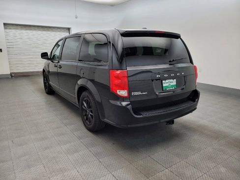 Used 2020 Dodge Grand Caravan SXT w/ Driver Convenience Group FWD image 5