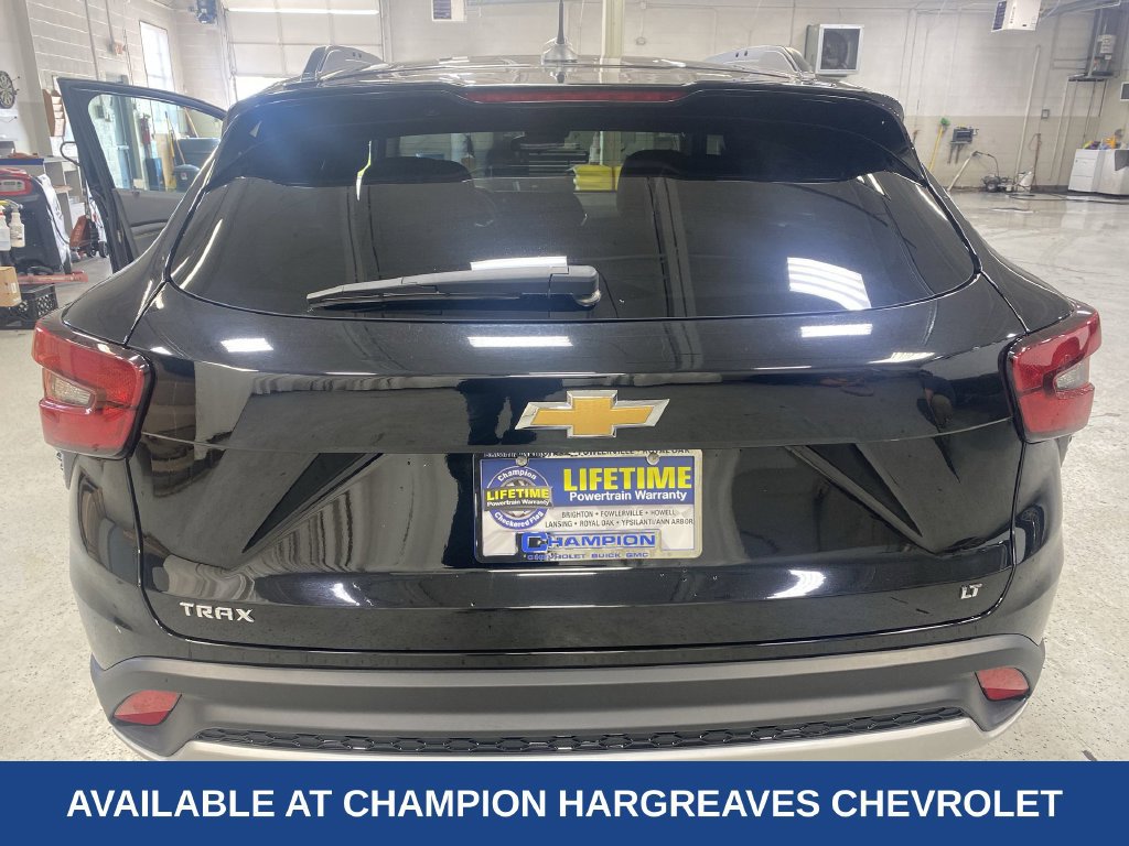 Certified 2024 Chevrolet Trax LT w/ Driver Confidence Package FWD image 40