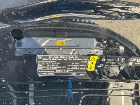 Used 2023 BMW 330e image 31