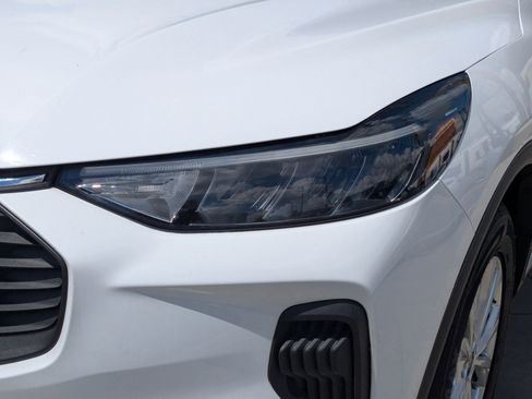 Used 2023 Ford Escape Active w/ Tech Pack #1 AWD/4WD image 12