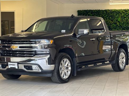 Used 2019 Chevrolet Silverado 1500 LTZ w/ LTZ Convenience Package image 8