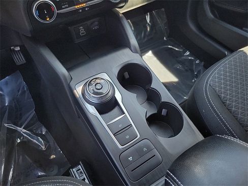 Used 2025 Ford Escape Active image 12