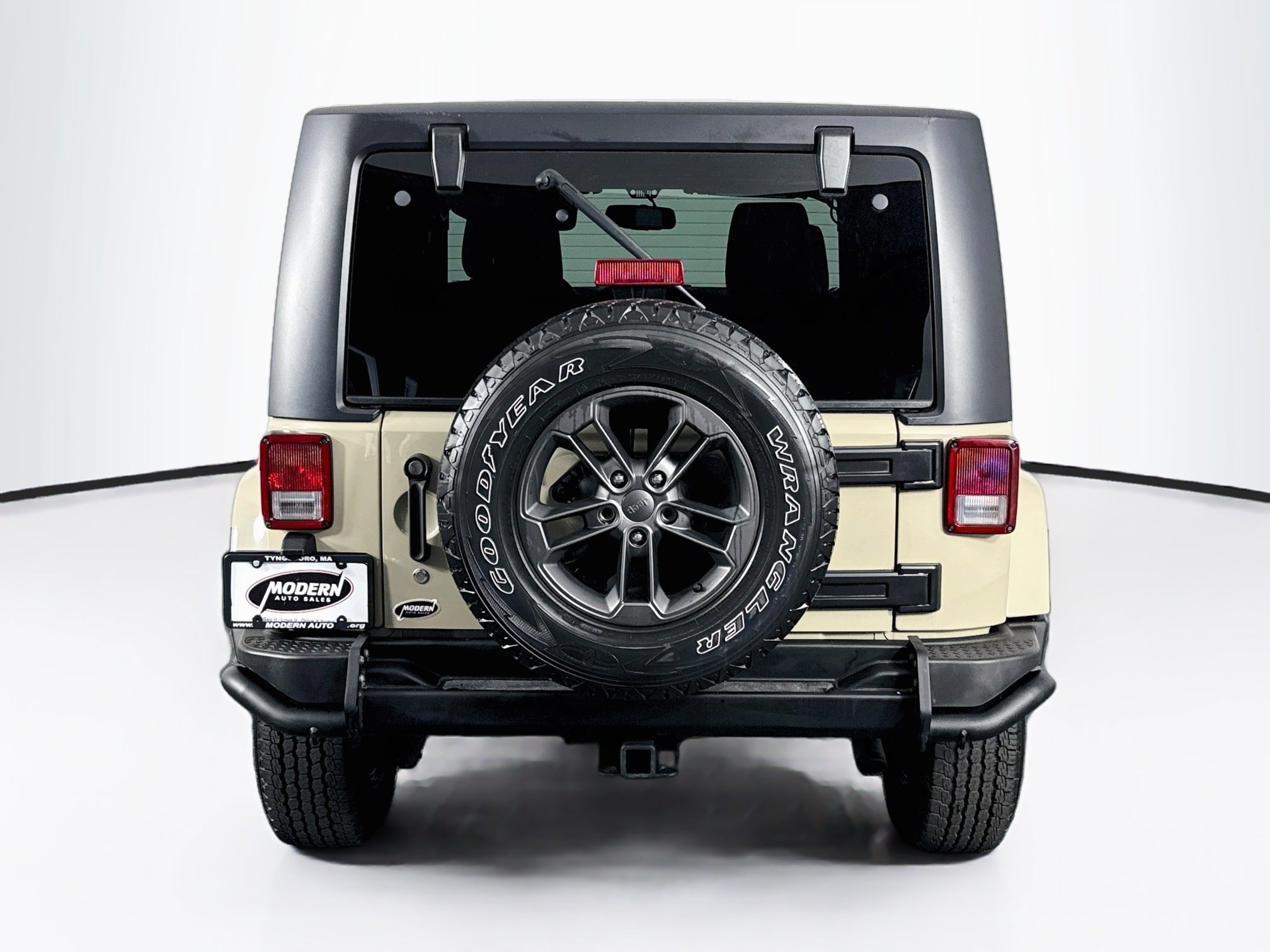 Used 2018 Jeep Wrangler Sport AWD/4WD image 14