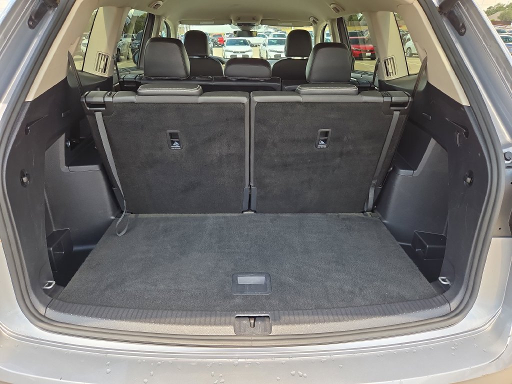 Used 2025 Volkswagen Atlas SE FWD image 32