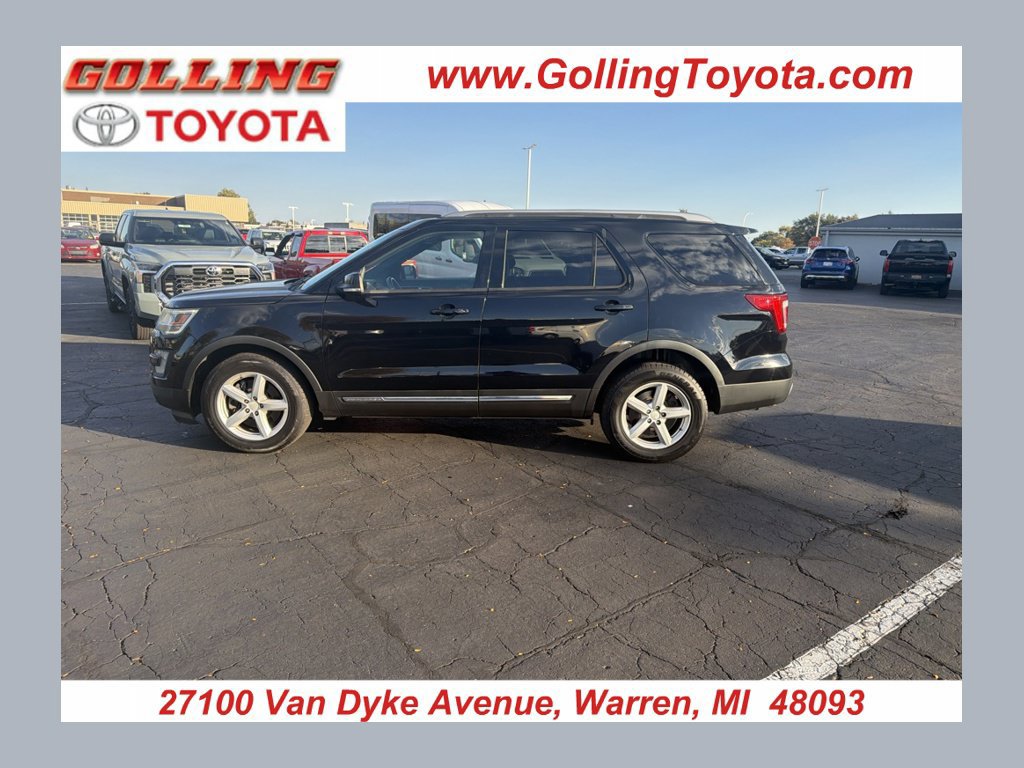 Used 2016 Ford Explorer XLT w/ Equipment Group 202A AWD/4WD image 1