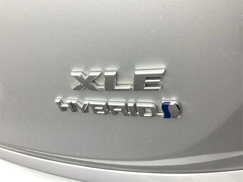 Used 2016 Toyota RAV4 XLE image 29
