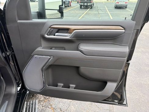 New 2026 Chevrolet Silverado 3500 High Country w/ Midnight Edition image 32