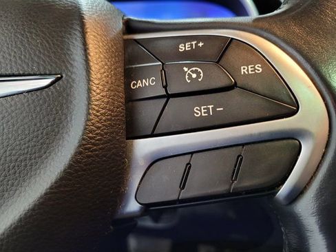 Used 2015 Chrysler 300 Touring w/ Limited Group image 38